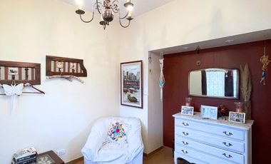 CASA 5 AMBIENTES EN VENTA, CENTRO DEL PUEBLO LOS CARDALES