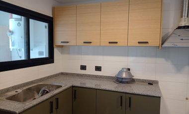 Hermoso departamento a nuevo de 2 dormitorios con cochera!
