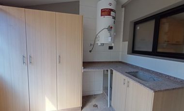 Hermoso departamento a nuevo de 2 dormitorios con cochera!