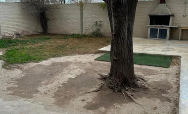 Casa en  Barrio Mariano Moreno