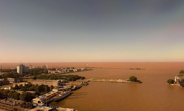 Oficina única totalmete equipada y amoblada con vista panorámica al río.