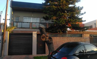 Casa en venta Villa Elisa acceso autopista 3 dormitorios pileta quincho