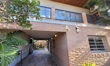 Casa en venta Villa Elisa acceso autopista 3 dormitorios pileta quincho