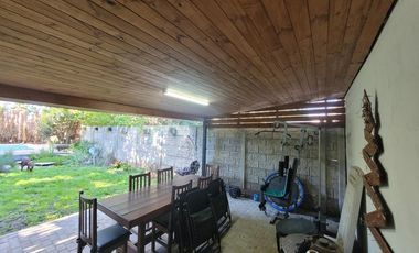 Casa en venta Villa Elisa acceso autopista 3 dormitorios pileta quincho