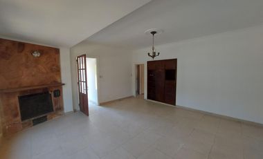 Casa en  Patricio Cullen al 6200