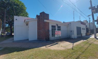 Casa en  Patricio Cullen al 6200