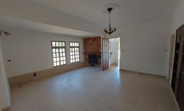 Casa en  Patricio Cullen al 6200