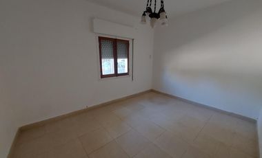 Casa en  Patricio Cullen al 6200