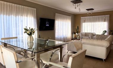 CASA 4 AMBIENTES EN VENTA, BARRIO LOS PARAISOS, LOS CARDALES