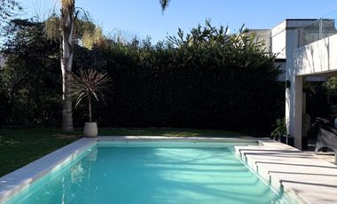 CASA 4 AMBIENTES EN VENTA, BARRIO LOS PARAISOS, LOS CARDALES