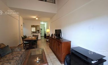 Impecable depto tipo dúplex. 103m2 con balcón, terraza y 2 cocheras
