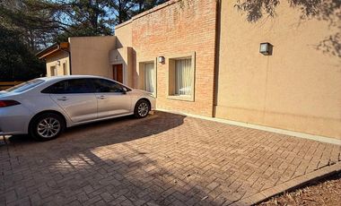 CASA 5 AMBIENTES EN VENTA, BARRIO PARQUE NATURA, LOS CARDALES