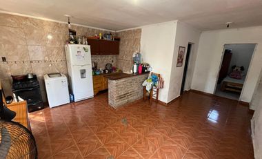 Alquiler  - Casa -  Barrio Maria Selva