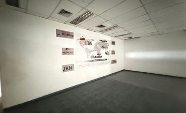 Alquiler Deposito U$S 4 x mts  4400 mts cub   Ofic Logistica Parque Industrial