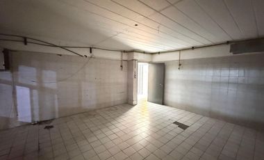 Alquiler Deposito U$S 4 x mts  4400 mts cub   Ofic Logistica Parque Industrial