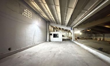 Alquiler Deposito U$S 4 x mts  4400 mts cub   Ofic Logistica Parque Industrial