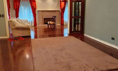 Hermosa casa  / metro departamental