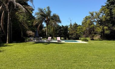 CASA 6 AMBIENTES EN VENTA, BARRIO LAS LOMADAS, LOS CARDALES