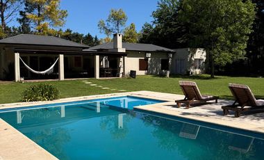 CASA 6 AMBIENTES EN VENTA, BARRIO LAS LOMADAS, LOS CARDALES