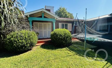 Venta - Casa para dos familias - Parque - Piscina - Zona de Quintas