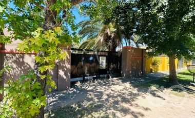 Venta - Casa para dos familias - Parque - Piscina - Zona de Quintas