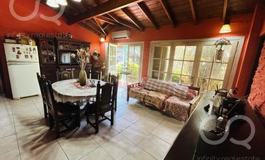 Venta - Casa para dos familias - Parque - Piscina - Zona de Quintas