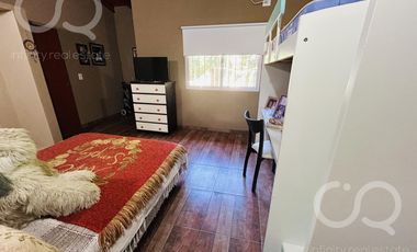 Venta - Casa para dos familias - Parque - Piscina - Zona de Quintas