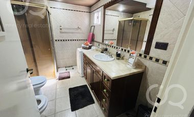 Venta - Casa para dos familias - Parque - Piscina - Zona de Quintas