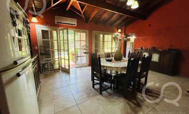 Venta - Casa para dos familias - Parque - Piscina - Zona de Quintas