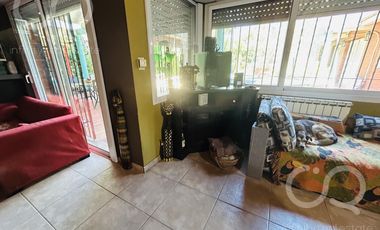 Venta - Casa para dos familias - Parque - Piscina - Zona de Quintas