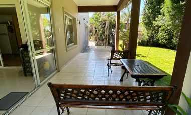 Casa en venta, Canning, Malibú. 200 m2 cub. 5 amb.