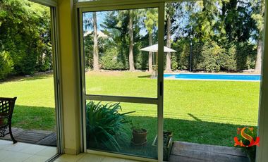 Casa en venta, Canning, Malibú. 200 m2 cub. 5 amb.