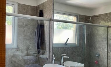 CASA 4 AMBIENTES EN VENTA, BARRIO LOS PARAISOS, LOS CARDALES