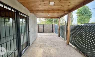 Casa 2 Dormitorios en barrio abierto - Pedro Careaga 1700 - Alvear | Venta