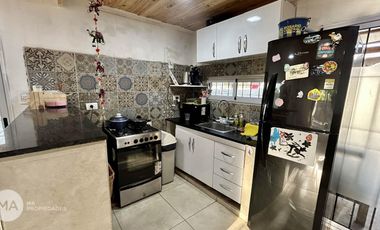 Casa 2 Dormitorios en barrio abierto - Pedro Careaga 1700 - Alvear | Venta