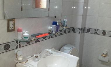 VENTA DE CASA 4 AMBIENTES EN RAMOS MEJIA