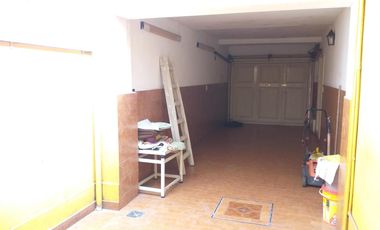 VENTA DE CASA 4 AMBIENTES EN RAMOS MEJIA