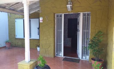 VENTA DE CASA 4 AMBIENTES EN RAMOS MEJIA