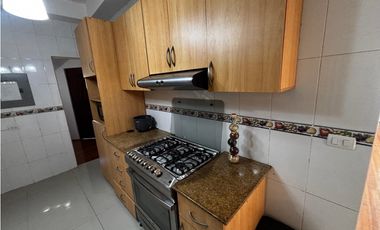 ALQUILER DE CASA 240M EN COLÓN MARGARITA DE 3 HABITACIONES AMOBLADO