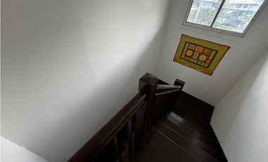 ALQUILER DE CASA 240M EN COLÓN MARGARITA DE 3 HABITACIONES AMOBLADO