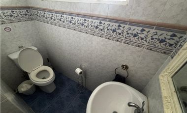 ALQUILER DE CASA 240M EN COLÓN MARGARITA DE 3 HABITACIONES AMOBLADO