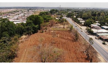 SE VENDE TERRENO EN PACORA  SOBRE VIA PRICIPAL 9000M AREA PLANA YG