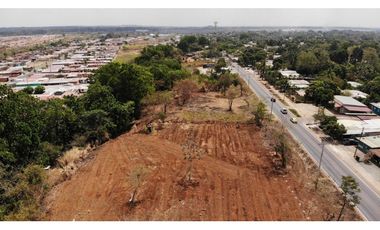 SE VENDE TERRENO EN PACORA  SOBRE VIA PRICIPAL 9000M AREA PLANA YG
