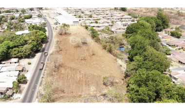 SE VENDE TERRENO EN PACORA  SOBRE VIA PRICIPAL 9000M AREA PLANA YG