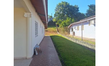 LA CHORRERA / EL ESPINO / VILLA HERMOSA / 1000M / 3HABITACION / AG