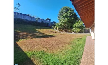 LA CHORRERA / EL ESPINO / VILLA HERMOSA / 1000M / 3HABITACION / AG