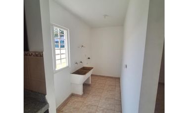 LA CHORRERA / EL ESPINO / VILLA HERMOSA / 1000M / 3HABITACION / AG
