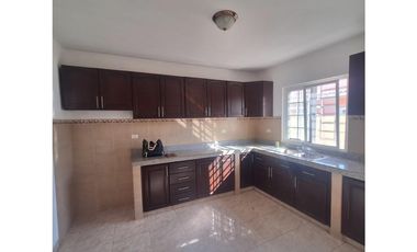 LA CHORRERA / EL ESPINO / VILLA HERMOSA / 1000M / 3HABITACION / AG