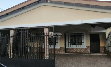 CHORRERA / VILLAS DE MONTELIMAR / 3 HABITACIONES / 225m2 / TERRAZA / Y