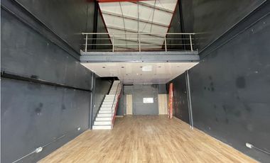 LOCAL / TUMBA MUERTO / MIDTOWN PLAZA / 154M / VACIO / MEZZANINE